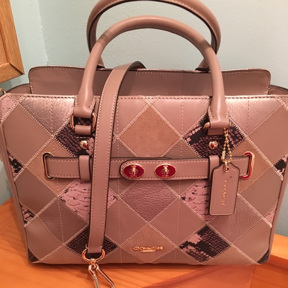 ⭐️⭐️ 2X HP⭐️⭐️ NWT 💯% Authentic Coach Blake Exotic Patchwork Satchel - Picture 7 of 16